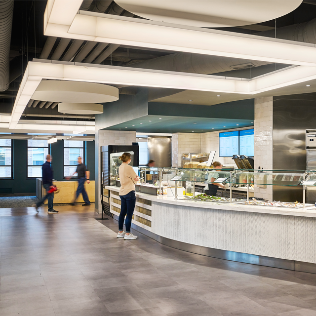 MC CAFE SERVING2_640x640